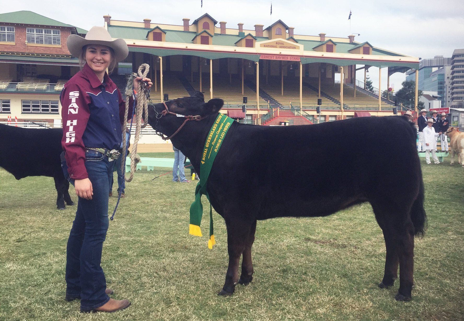 Junior Res Champ on hoof and first place in car case class edit