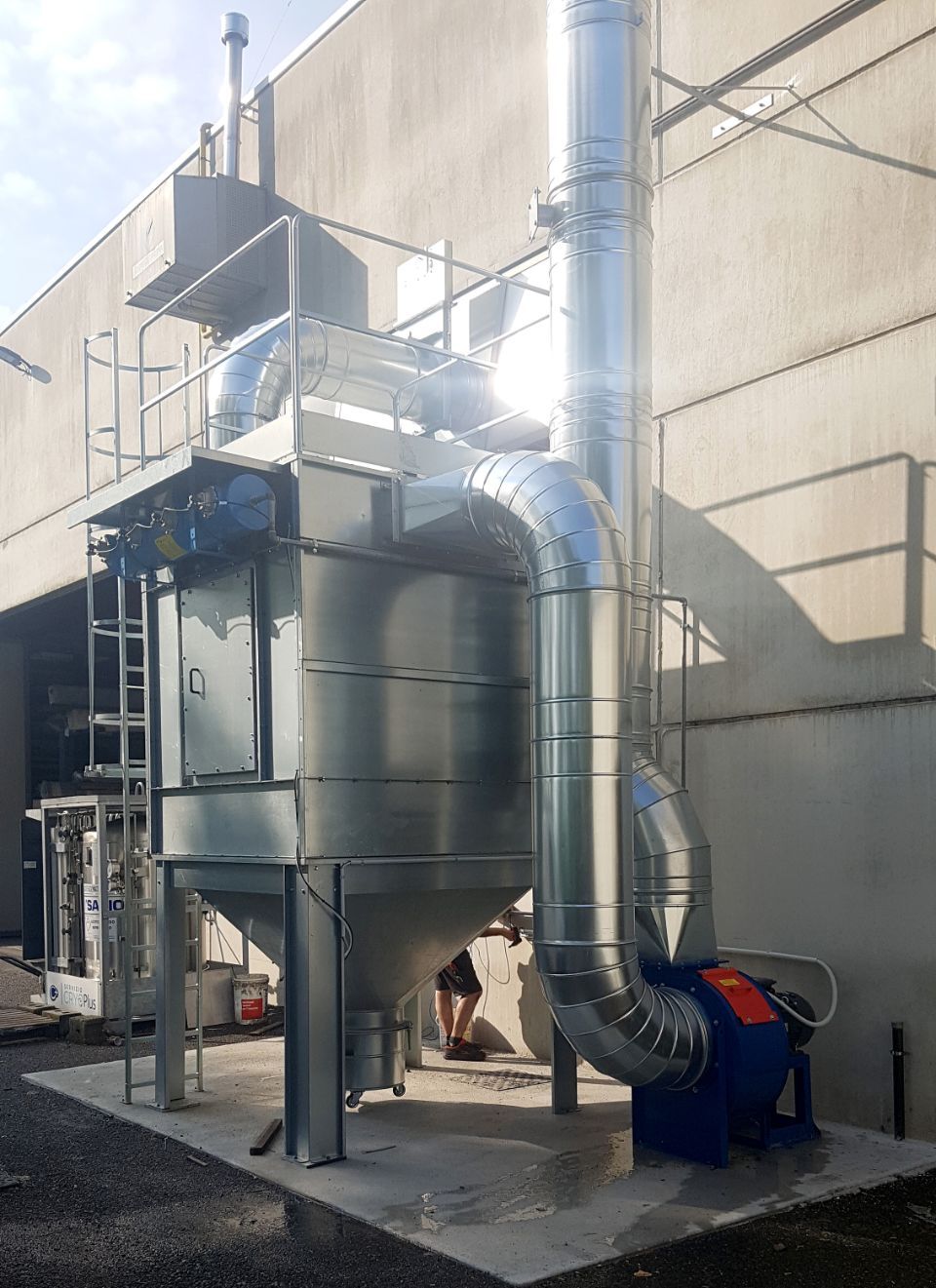 impianto per l'aspirazione di polveri industriali