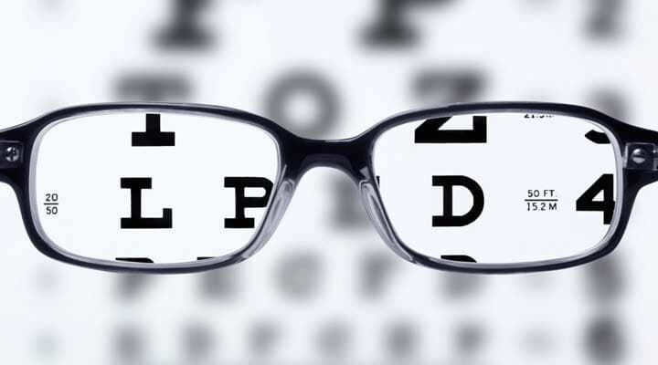 CONSULTORIO OFTALMOLÓGICO DRA. JULIA CALDERÓN AGUILAR