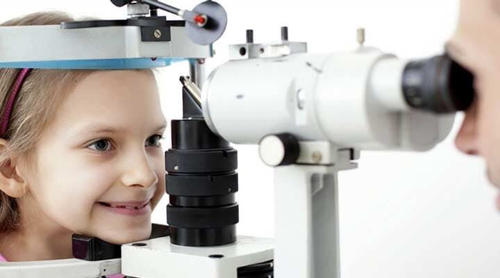 CONSULTORIO OFTALMOLÓGICO DRA. JULIA CALDERÓN AGUILAR