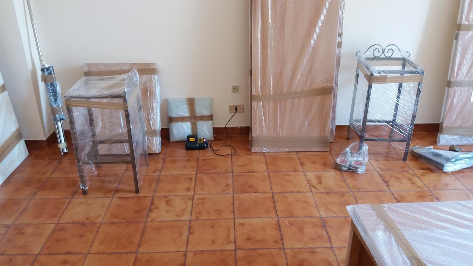mobili in fase di trasloco