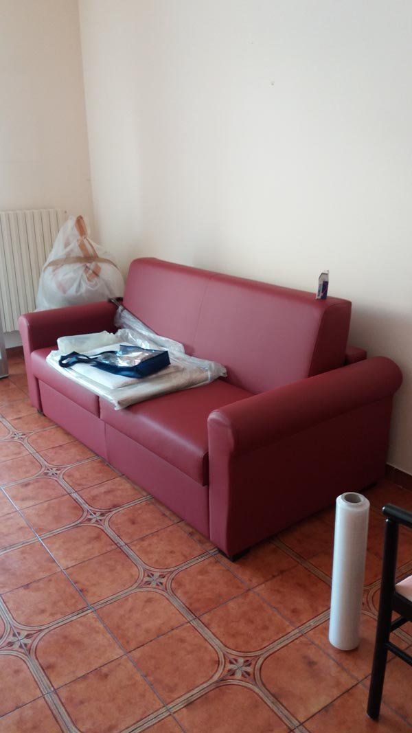 divano prima del trasloco