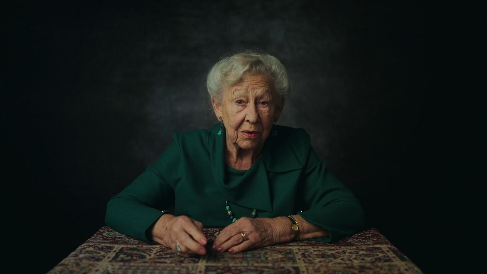 De middag van 44 Omroep EO NPO documentaire Olaf Schuur cameraman dop
bombardement Nijmegen
