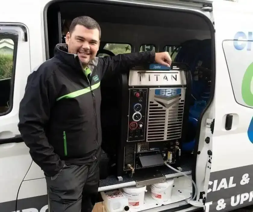 Dave and his new carpet cleaning machine the Titan 625 Dave and his new carpet cleaning machine the Titan 625