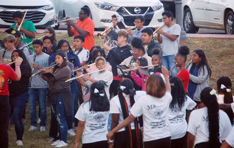 Home [leake_centralhs.campuscontact.com]