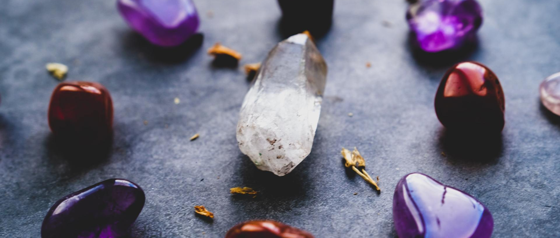 Clear Quartz in Your Spiritual Practice: Healing and Metaphysical ...