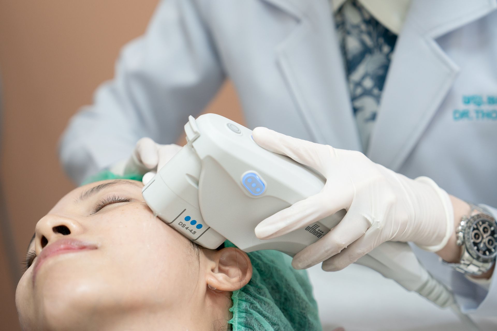 Exploring the Benefits of Ultherapy: Non-Surgical Skin Tightening