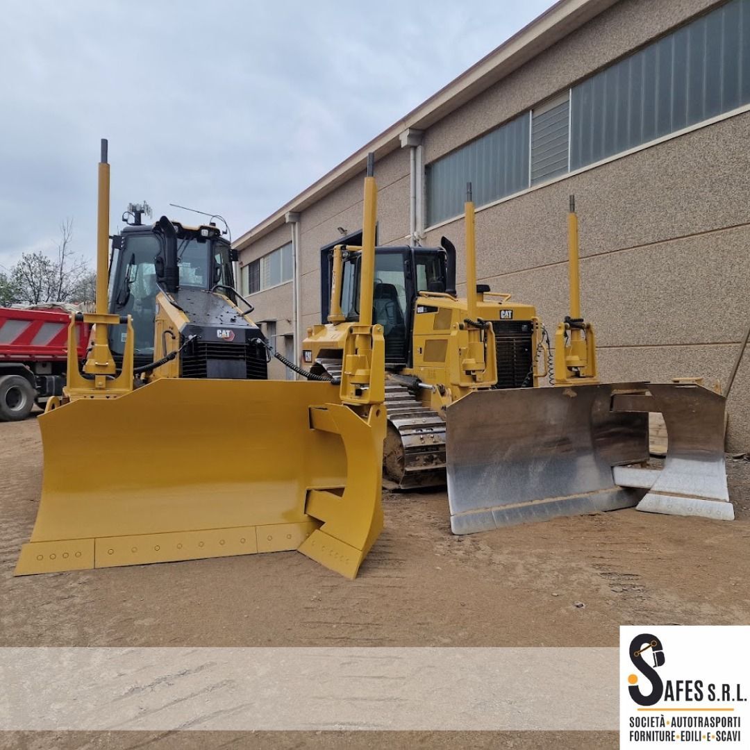 i nostri mezzi per scavi e movimentazione terra a Romagnano Sesia, Novara