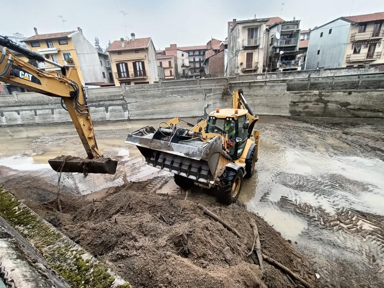 SAFES srl - Società Autotrasporti Forniture Edili e Scavi