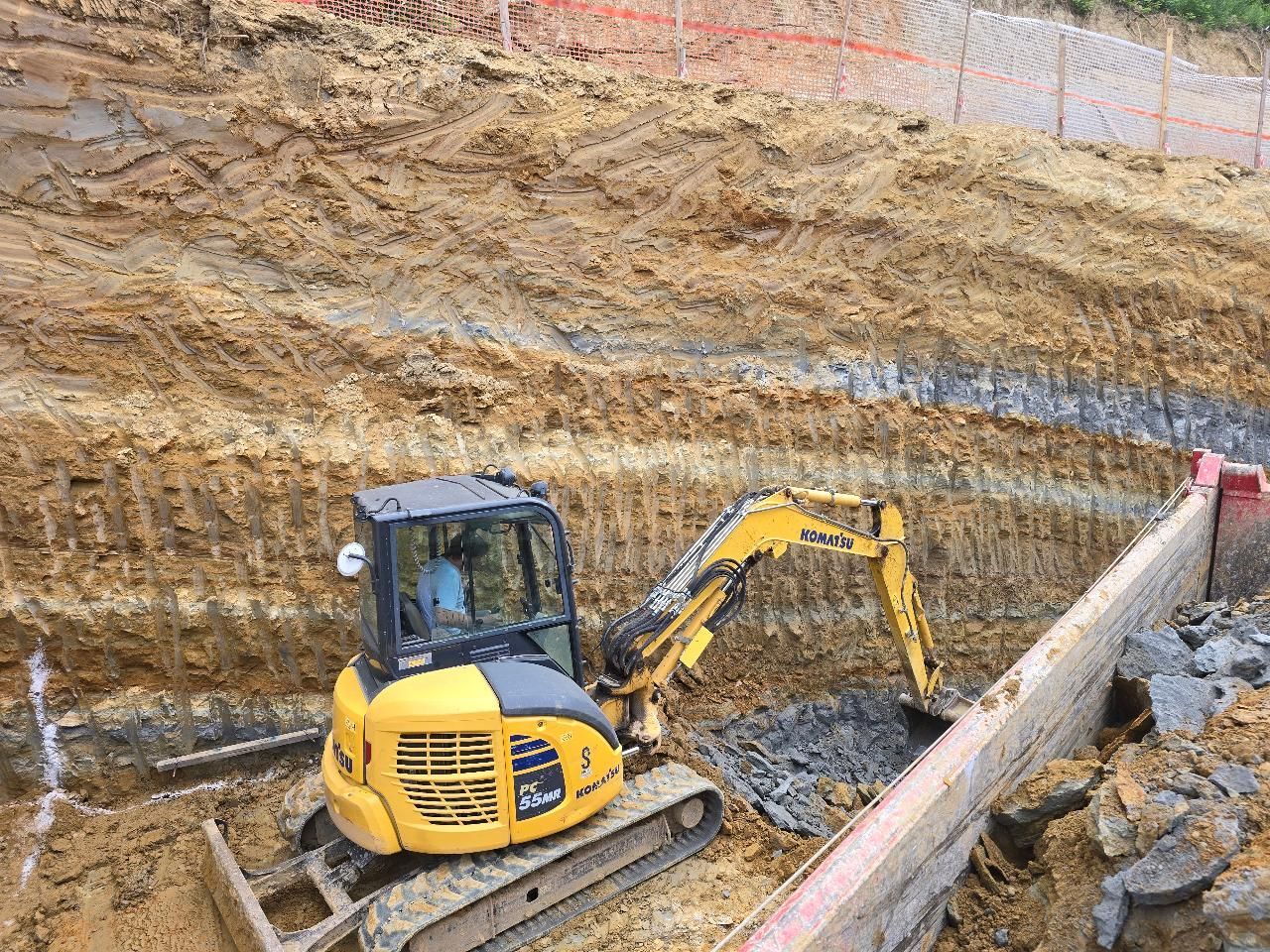 SAFES srl - Società Autotrasporti Forniture Edili e Scavi