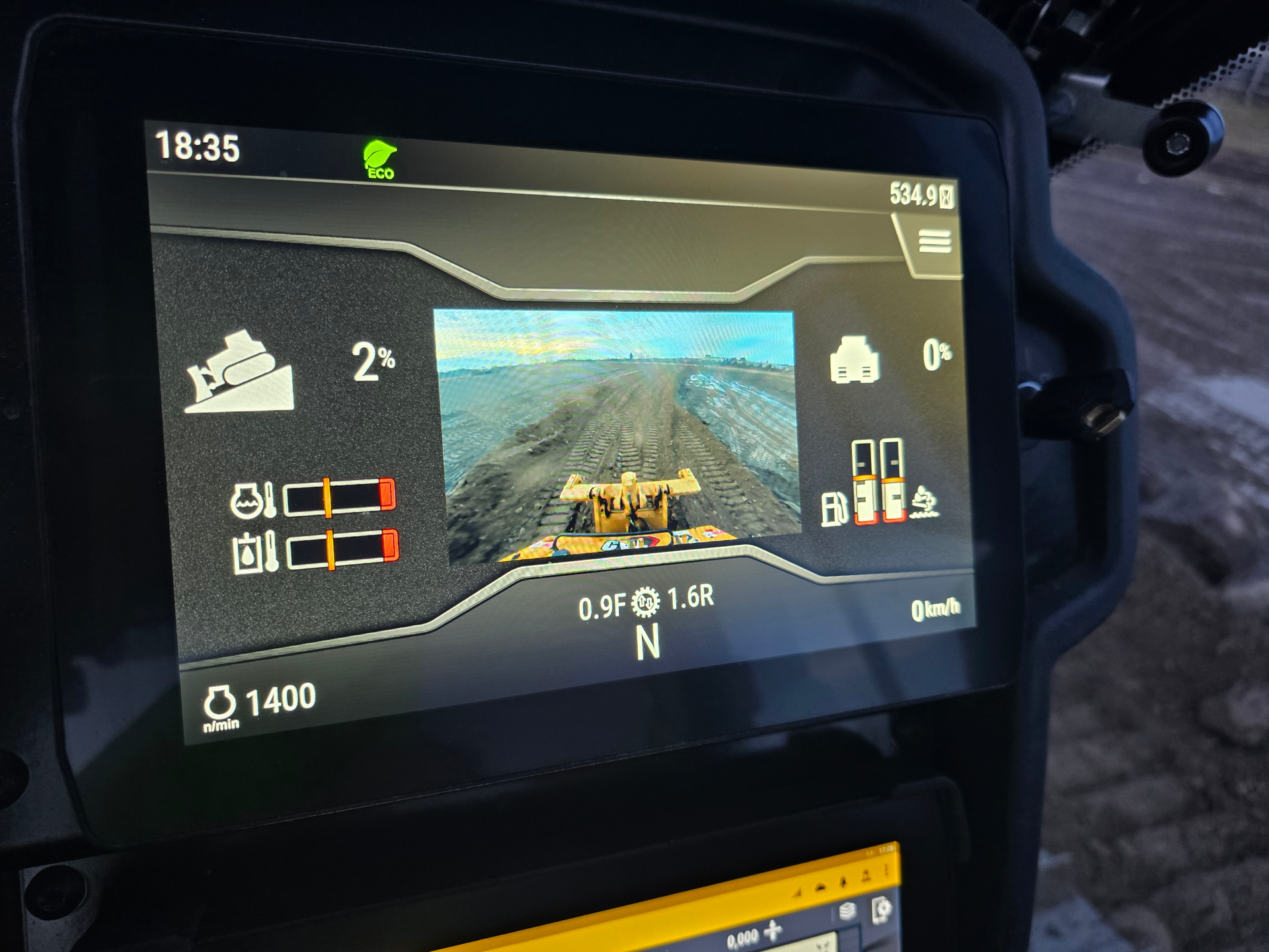 sistema di controllo GPS per livellamento automatico del terreno da progetto compiuterizzato