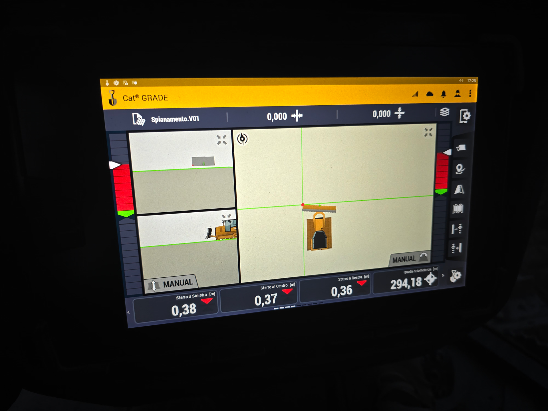 sistema di controllo GPS per livellamento automatico del terreno da progetto compiuterizzato