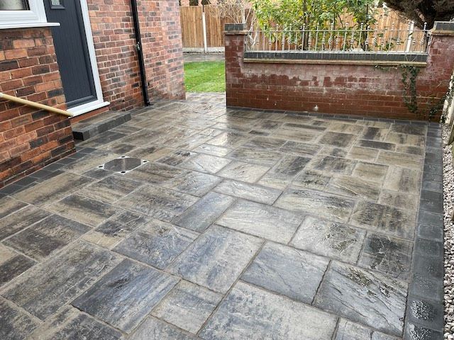 Natural Stone driveways Cheltenham Lay Pave