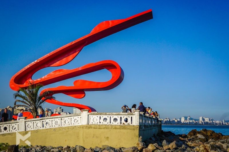 Vista de Santos, praia no litoral sul de São Paulo