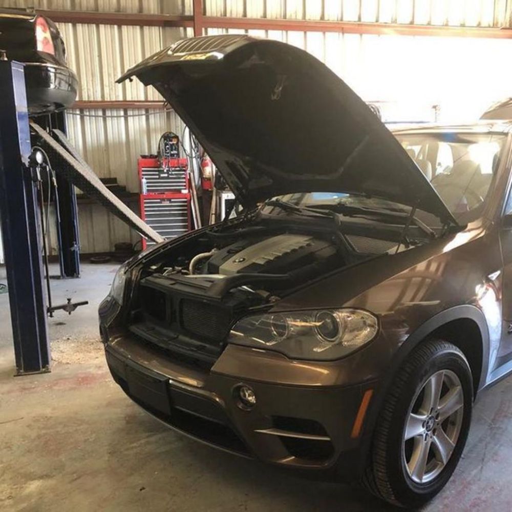 SUVs in Our Auto Repair Shop in Naples, FL - Proline Auto Care