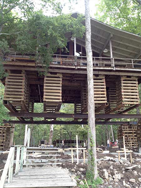 Building Support Image — Brandon, MS — Means House Moving Inc.