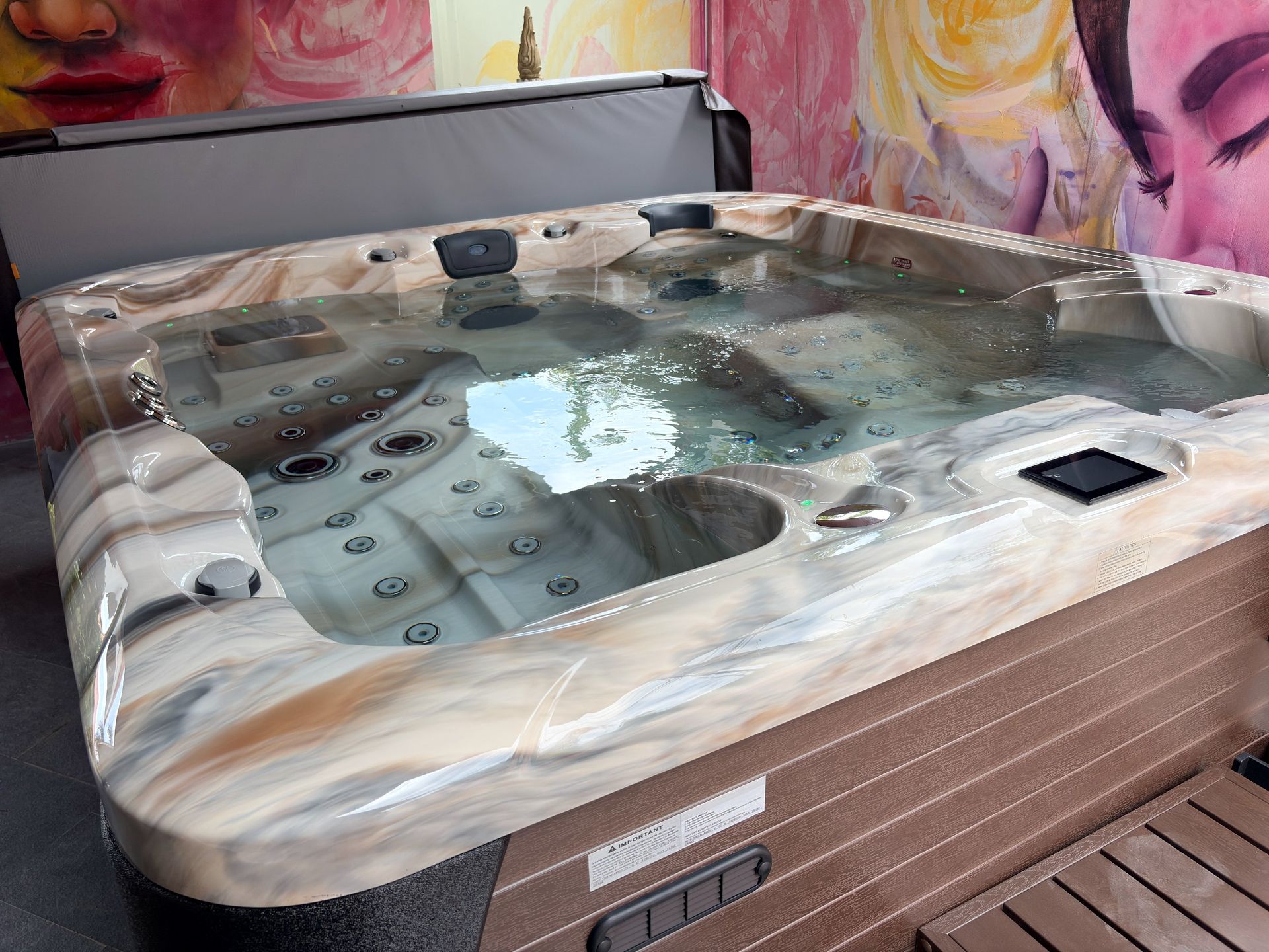 อ่างน้ำร้อน OUTDOOR รุ่น FREY II™ อ่างน้ำร้อน OUTDOOR BY Q&G, อ่างจากุซซี่, อ่างแช่น้ำ สวย ดี มีคุณภาพ รีวิวยอดเยี่ยม, ติดตั้ง จำหน่าย อ่างน้ำร้อน OUTDOOR จัดส่งทั่วประเทศ, Q&G OUTDOOR HOT TUB BEST BUY IN THAILAND, BEST HOT TUB REVIEW IN THAILAND, FREY II OUTDOOR HOT TUB, HOT TUB FOR 4-5 PEOPLE, MEDIUM SIZED HOT TUB SELLING AROUND THAILAND