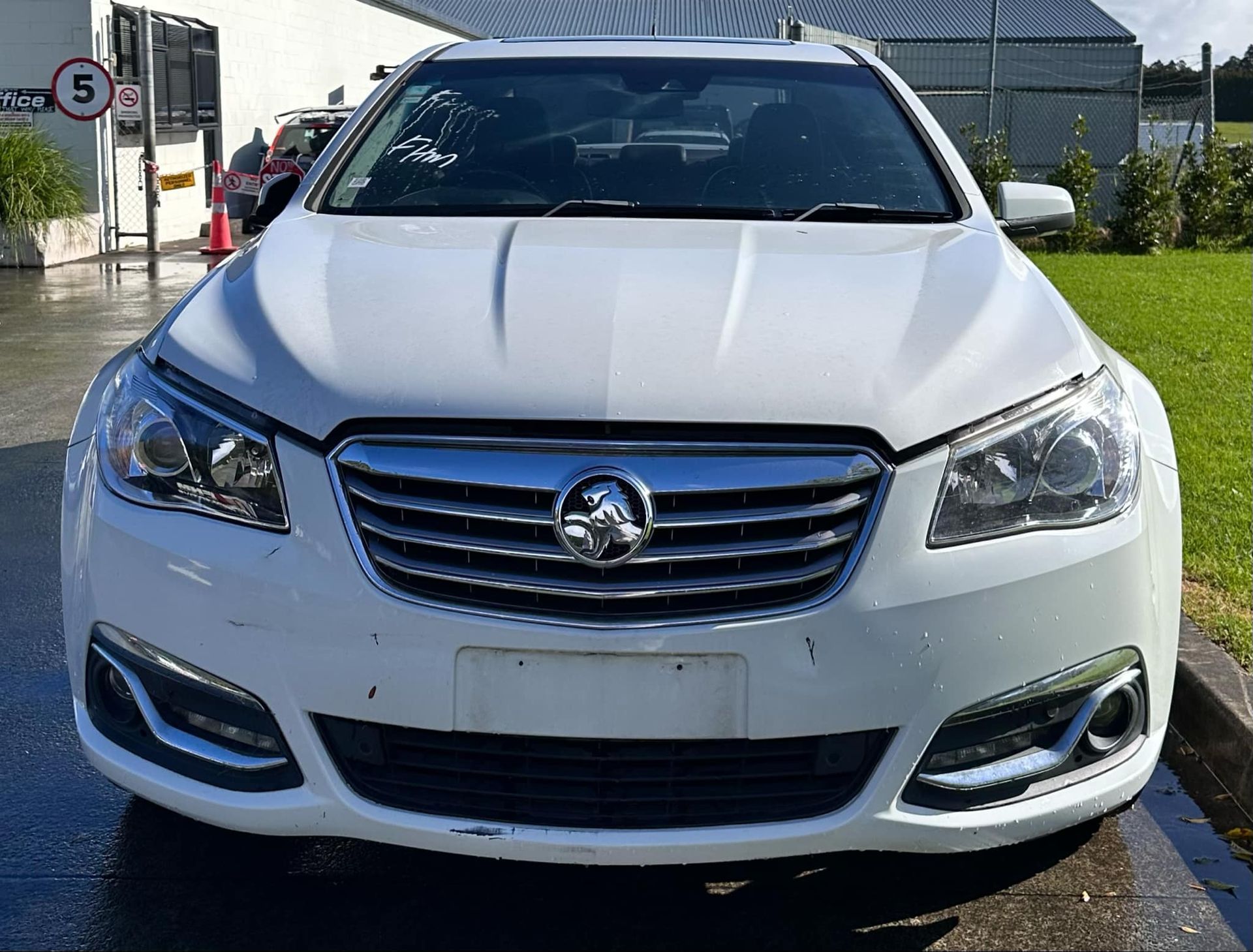 Holden Commodore VF Calais