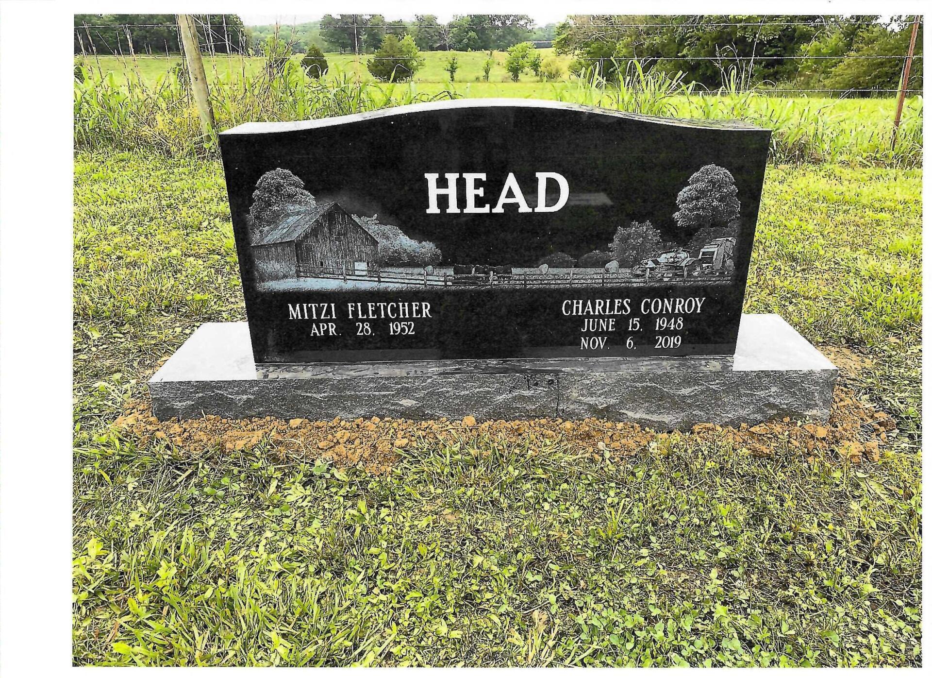 Head Grave — Clarksville, TN — Clarksville Memorial Company