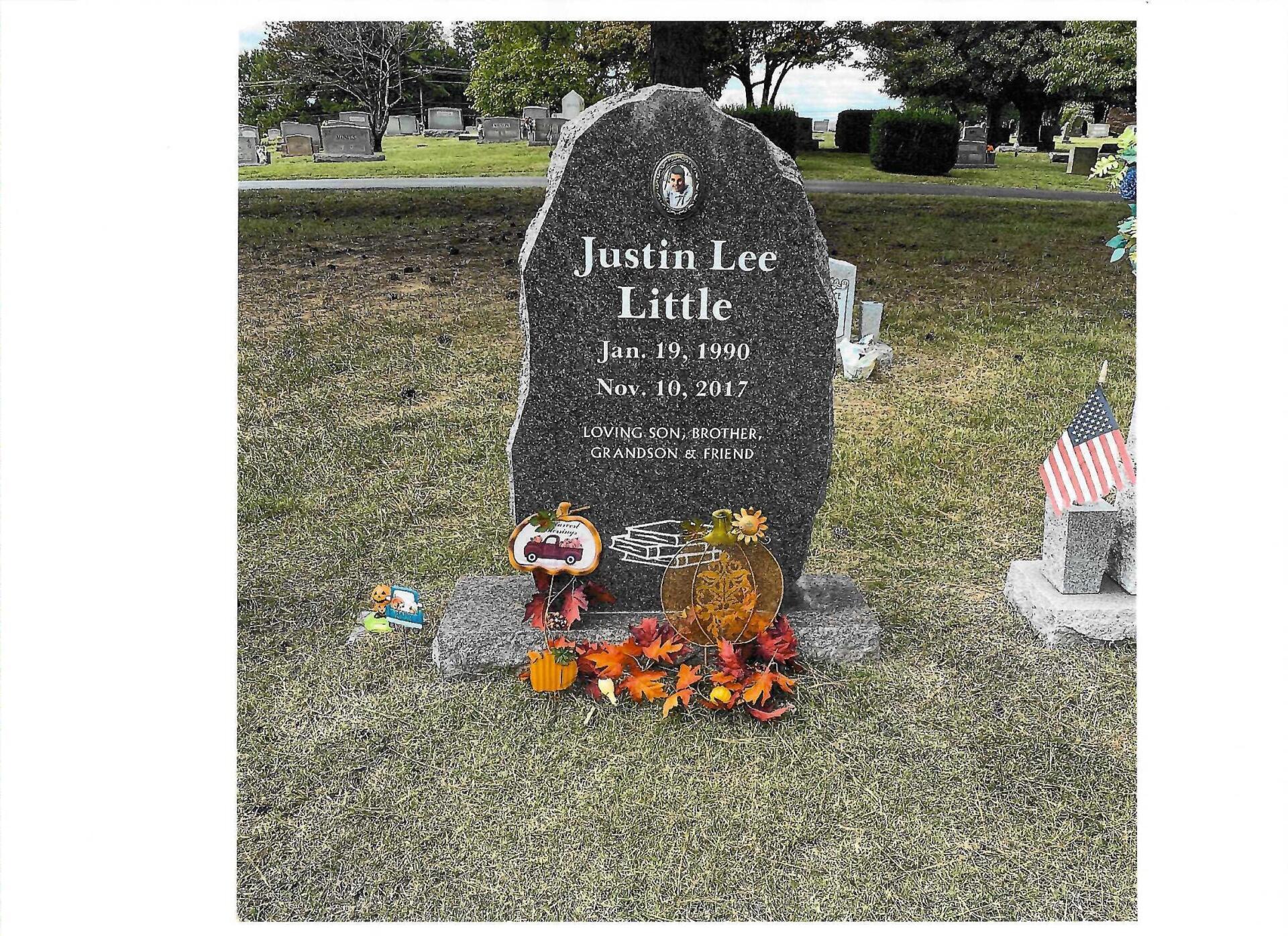 Justine Lee Little Grave — Clarksville, TN — Clarksville Memorial Company