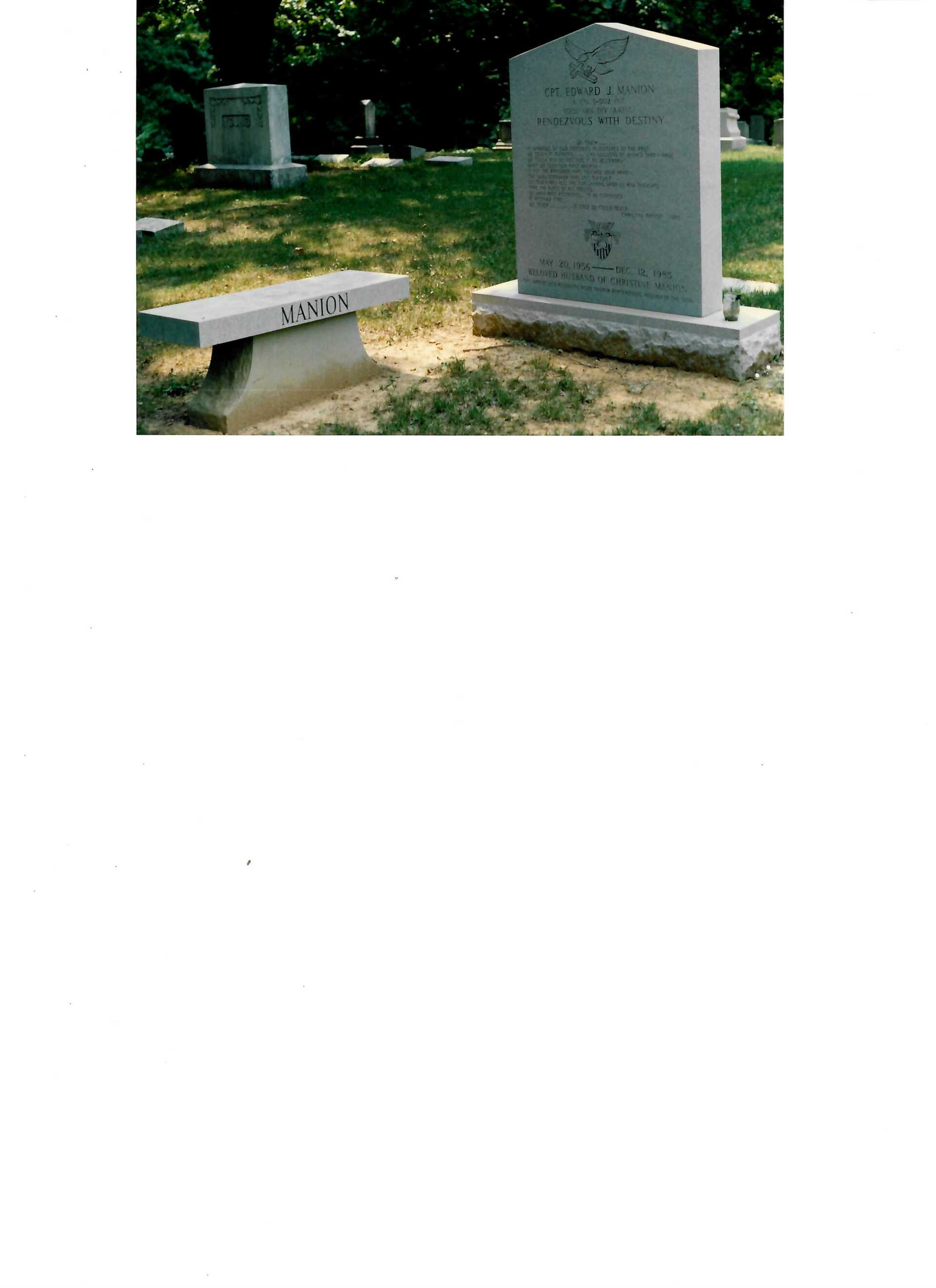 Grave With Bench — Clarksville, TN — Clarksville Memorial Company