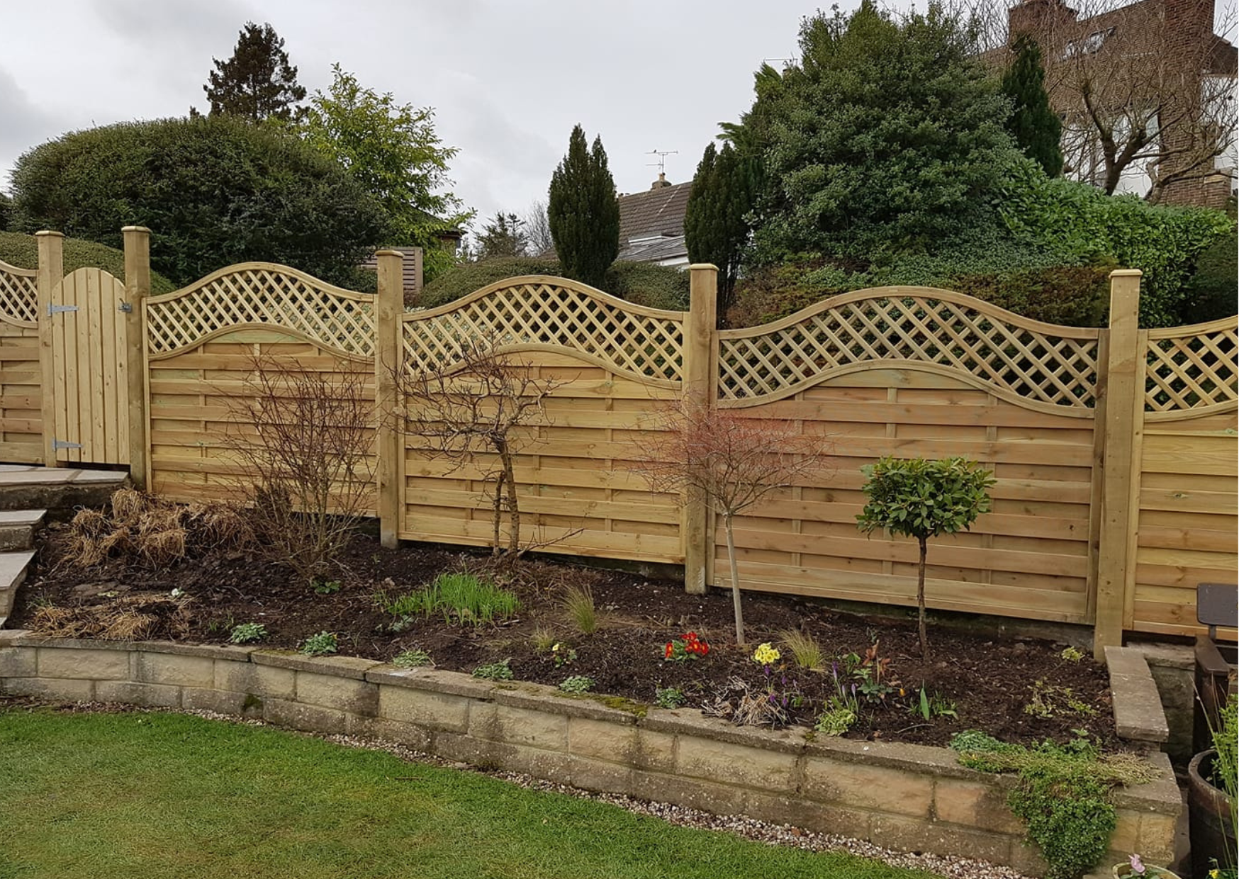 Omega trellis fence panels | Bracknell Fence Experts