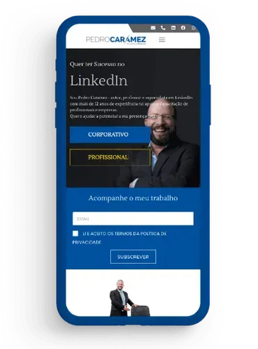 Um celular com uma página do LinkedIn.