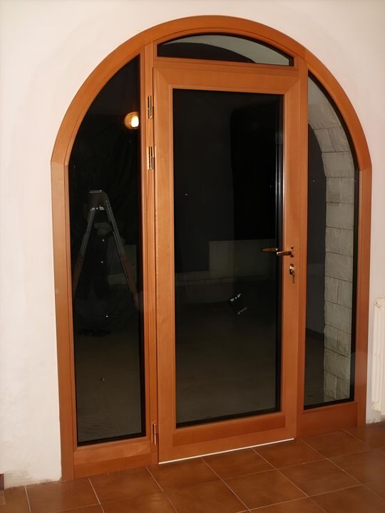 porta finestra in legno e alluminio