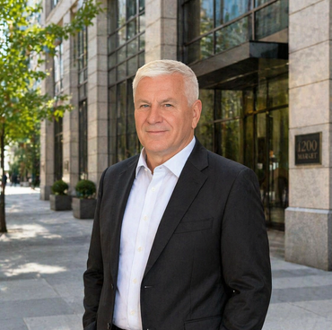 Jeff Mentzos BRG Realty Corp Broker Headshot