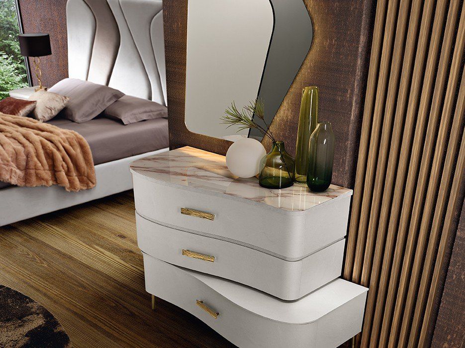 camera matrimoniale con cassettiera