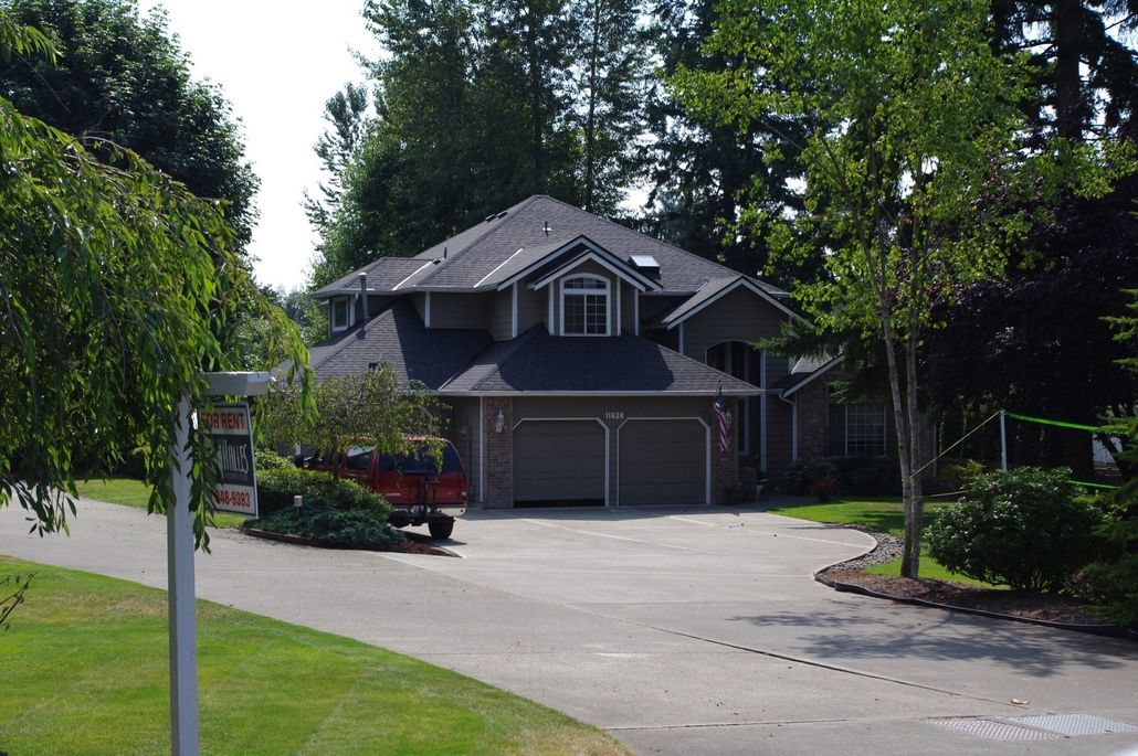 Shingles Roof | Greater Tacoma Area | Tacoma Roofing & Waterproofing