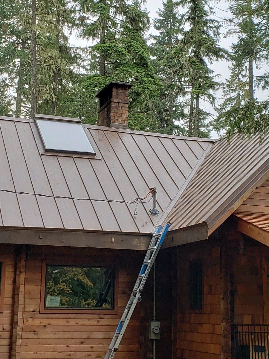 Standing Seam Roof | Greater Tacoma Area | Tacoma Roofing & Waterproofing