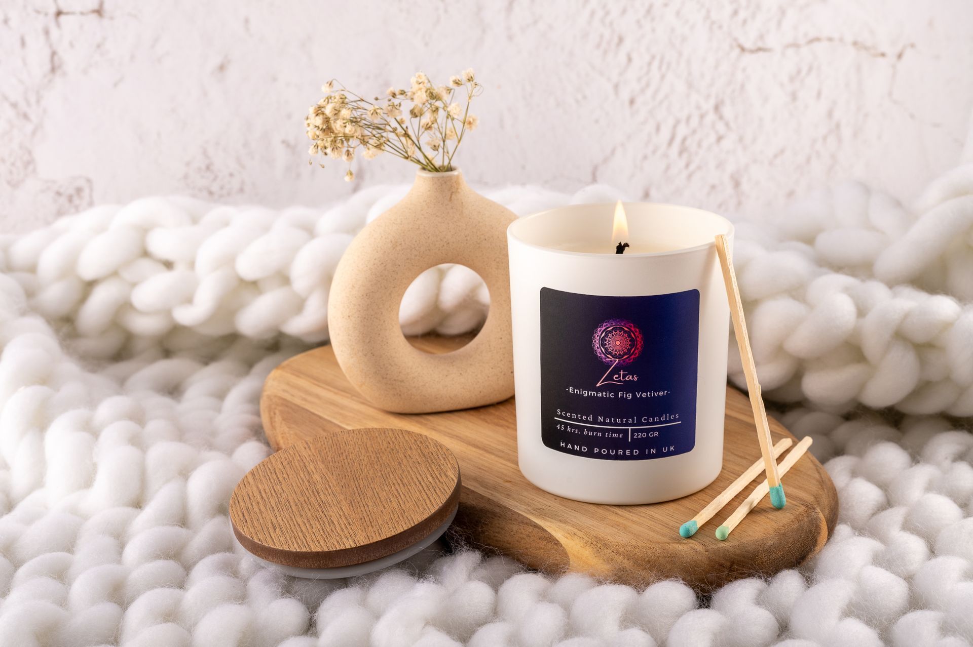 Candles and fragrance home accessories