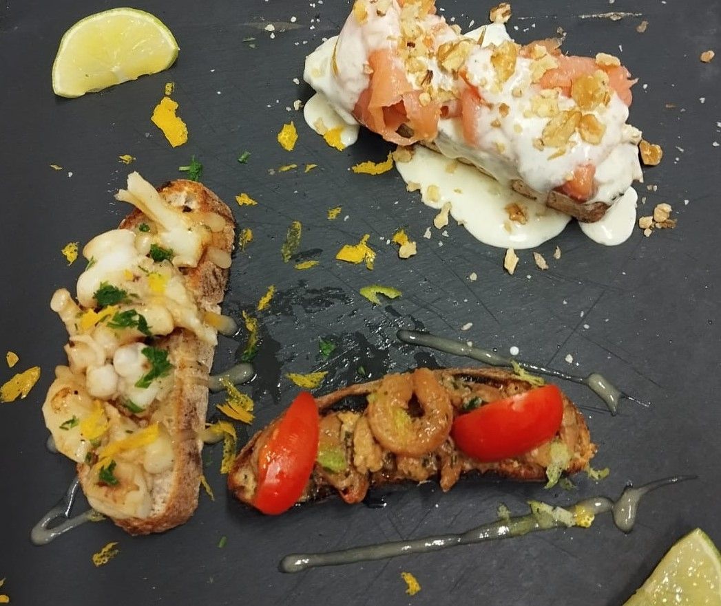 bruschette miste di pesce