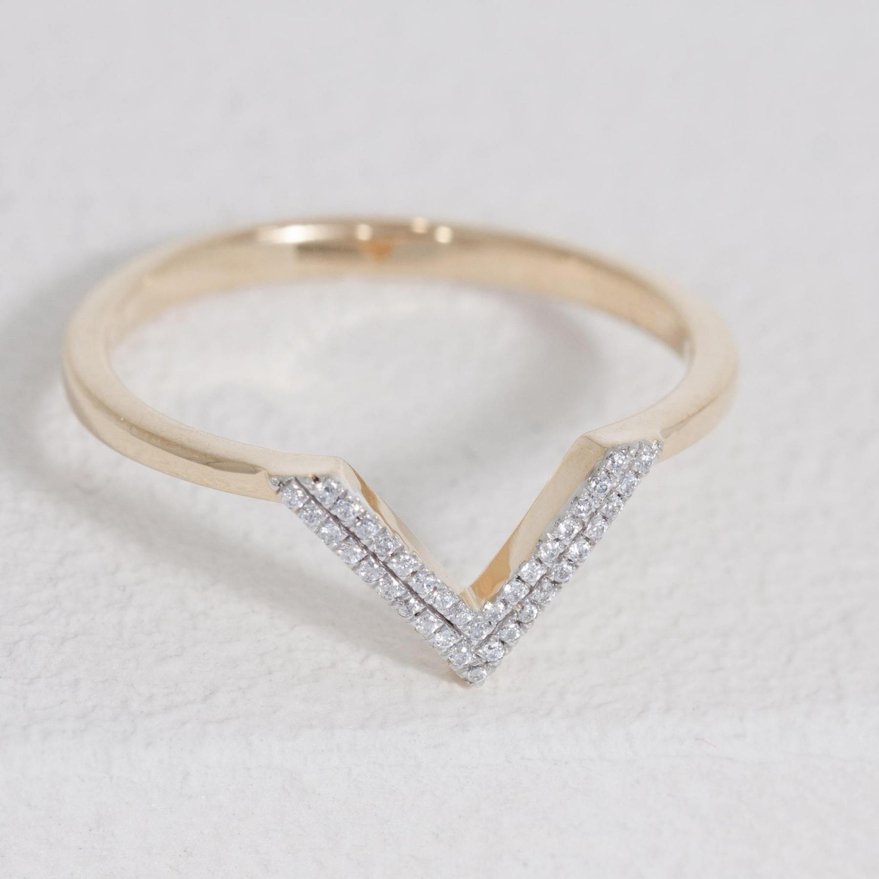 ella stein gold v ring