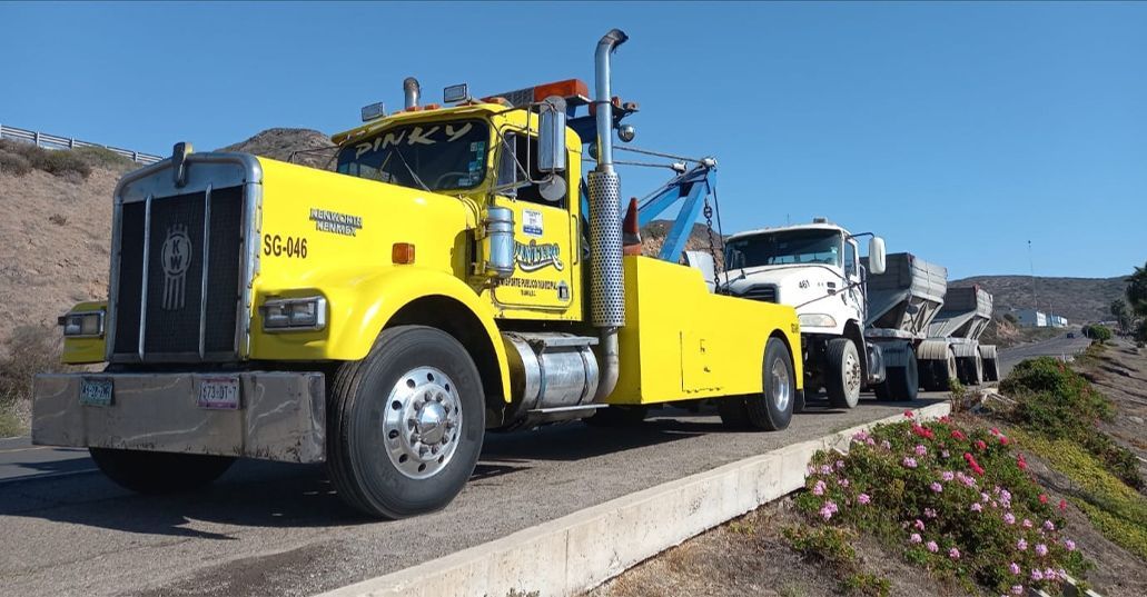 GRÚAS QUINTERO- grúas en Tijuana
