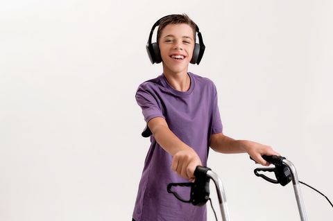 teenage boy with cerebral palsy
