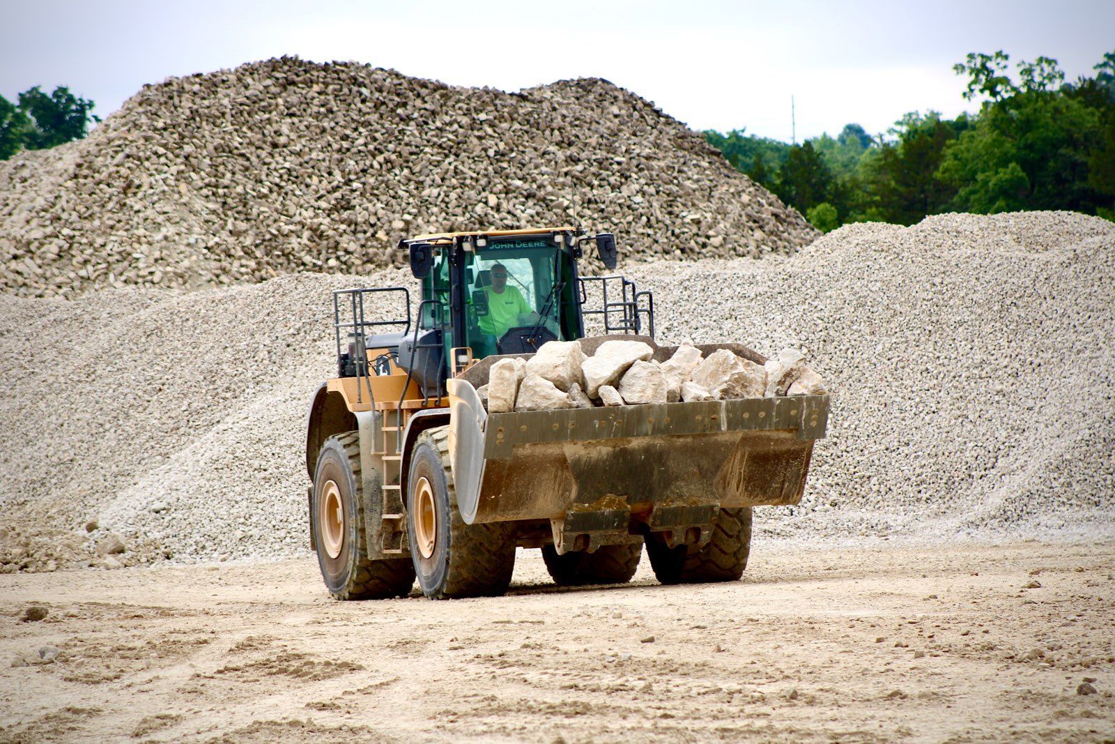 Get Sand, Gravel, Stone & More for Your Commercial or Residential Construction Needs in the Midwest