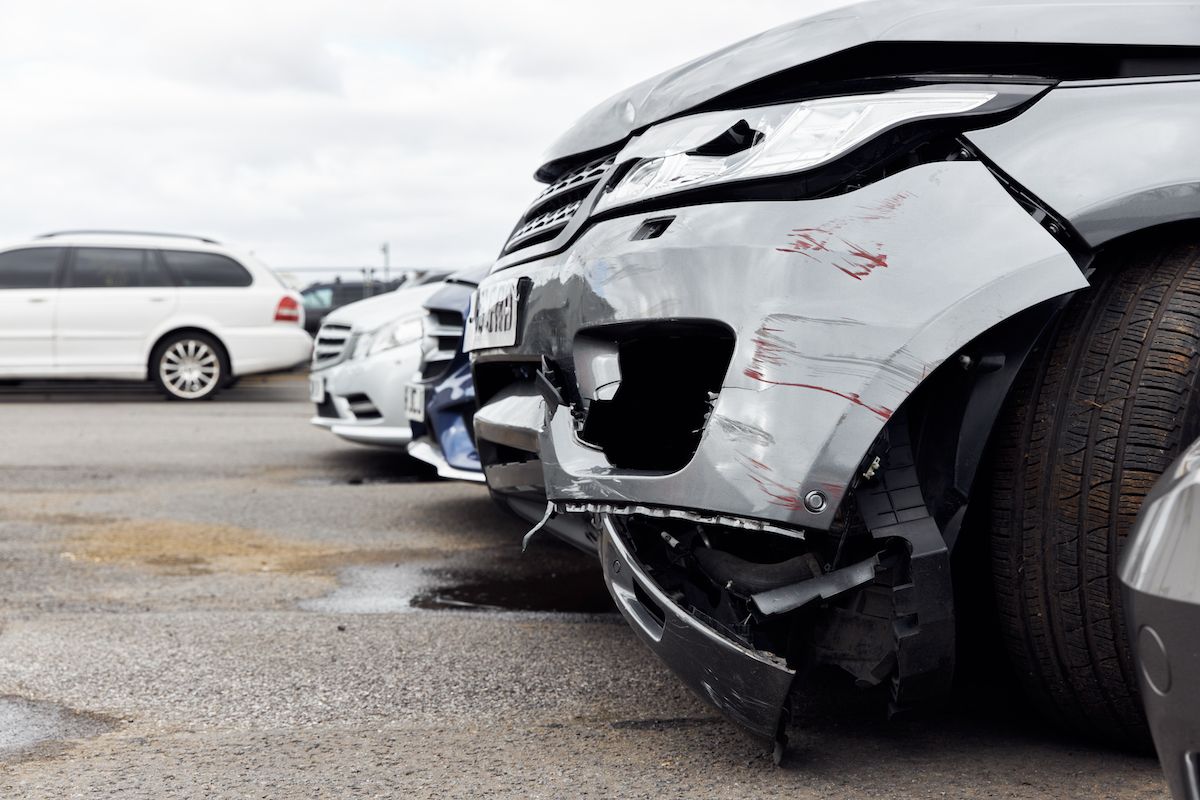 Did Someone Hit Your Parked Car in Jefferson City, MO & Leave? Call Kemna Collision Repair for Help