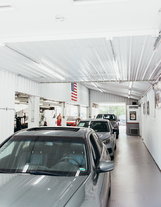 Kemna Collision Repair Will Help Arrange a Rental Vehicle for You in Jefferson City, MO.