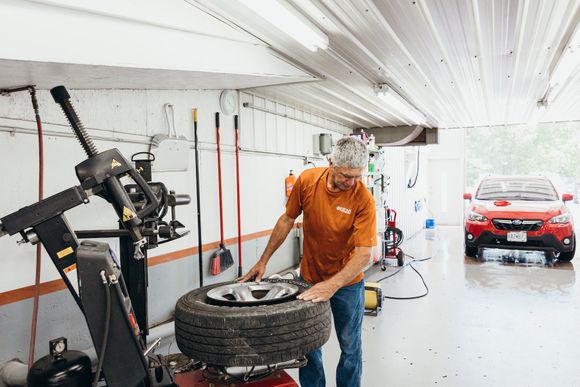Get Back on the Road Quickly With Help From Kemna Collision Repair in Mid-MO.