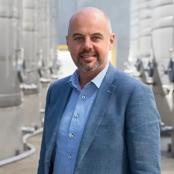 MJ Loza - Board of Directors - NZ Wineries