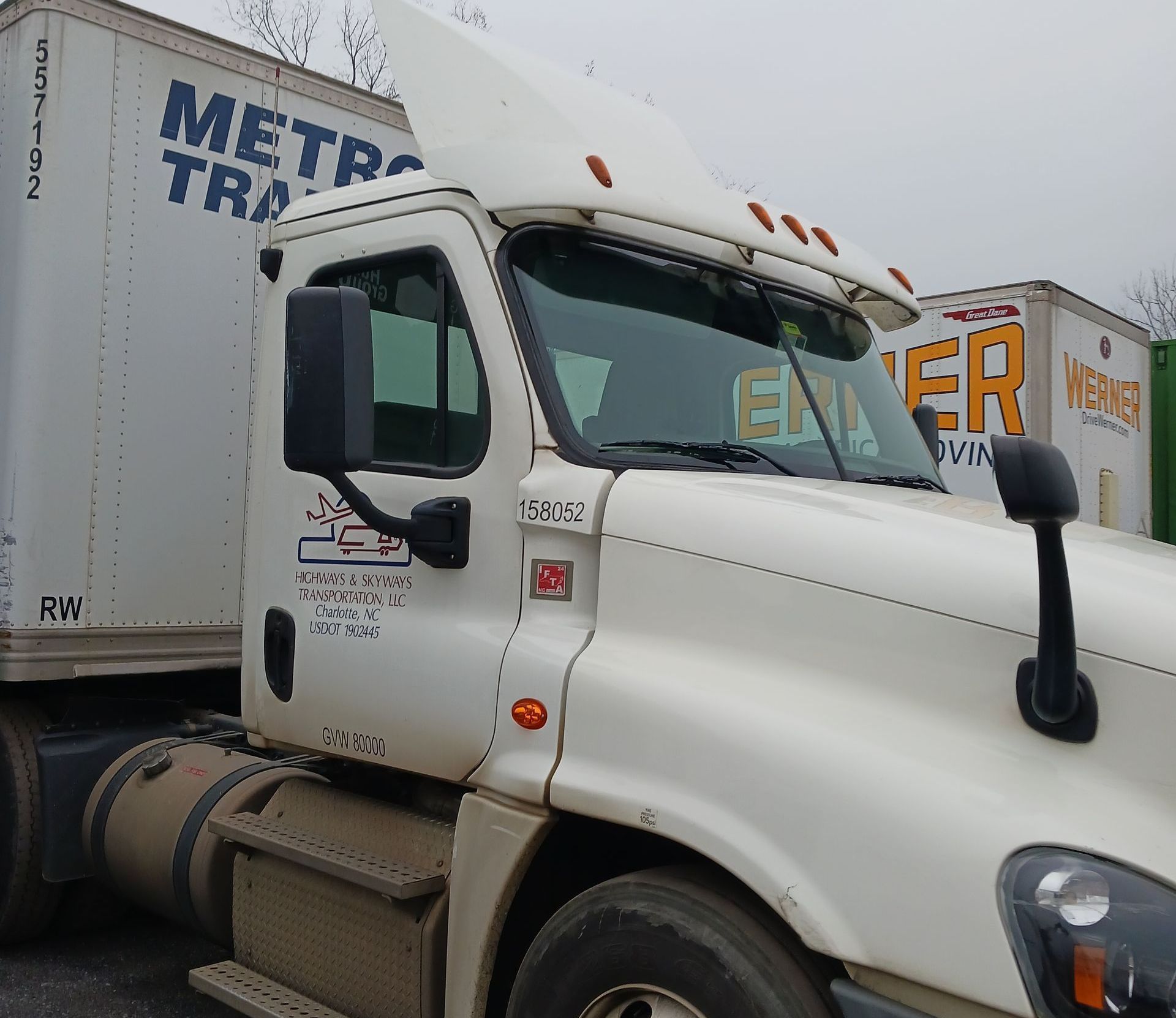 After a semi-truck windshield replacement in Charlotte, NC