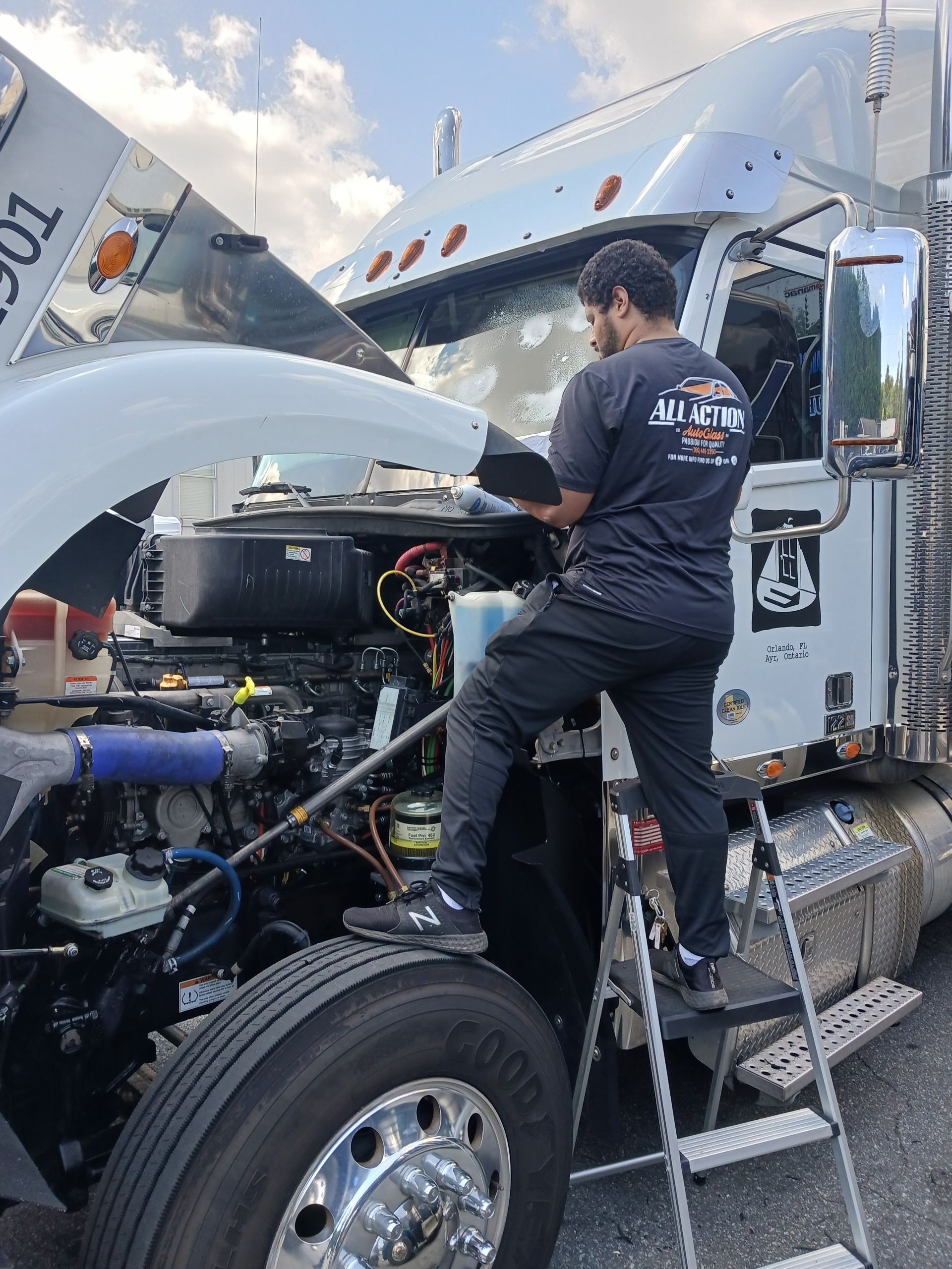 Mobile fleet glass repair in Charlotte
