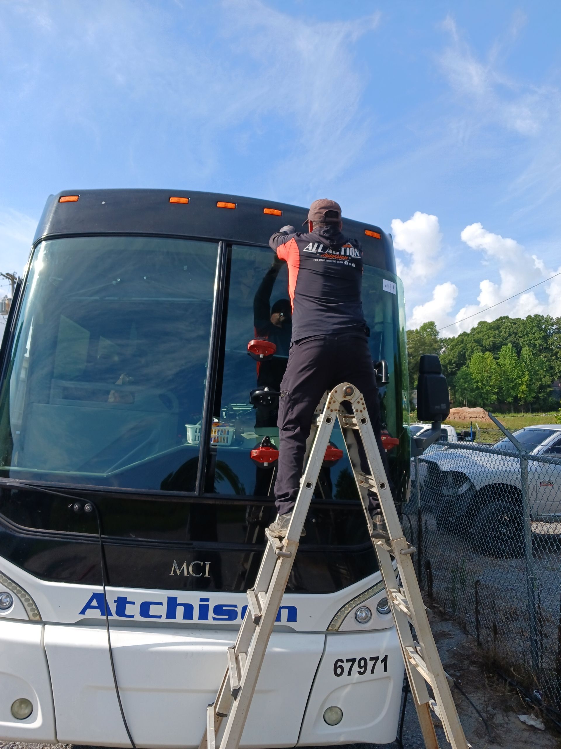 Mobile glass repair company in Charlotte, NC