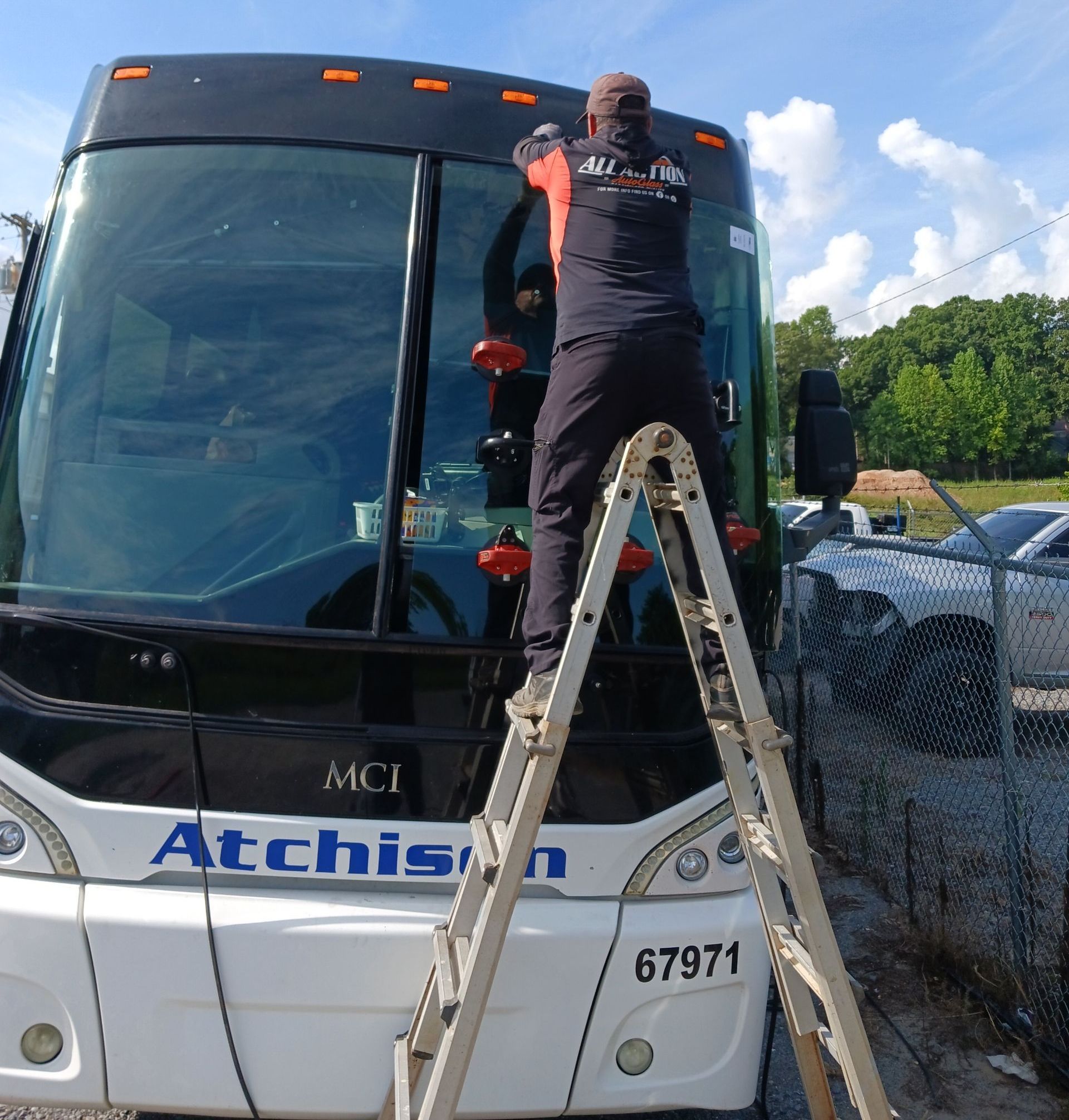 RV Glass Replacement in Charlotte, NC RV Glass Replacement in Charlotte, NC