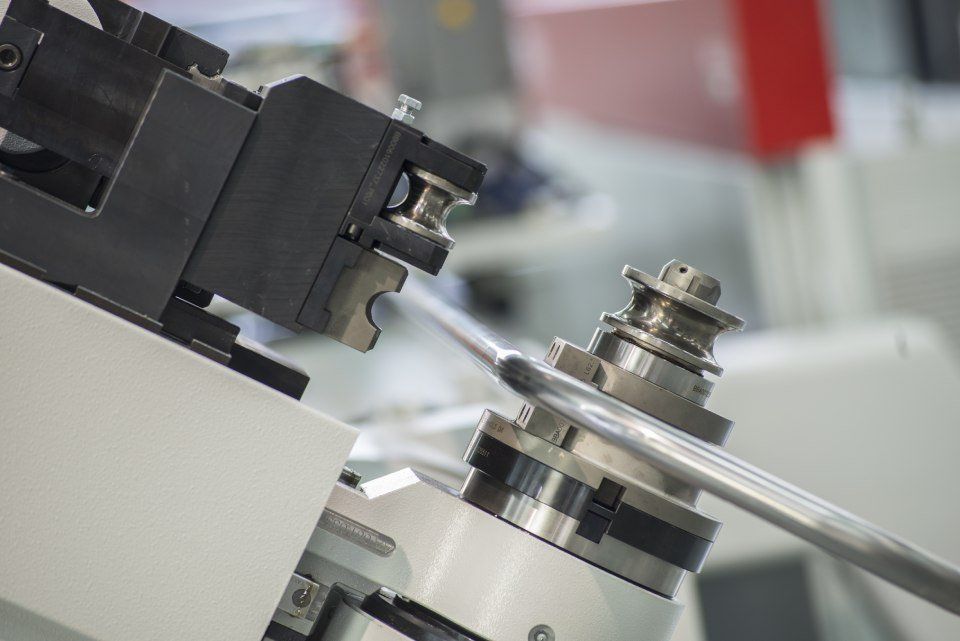 macchinario a CNC per lavorazioni di precisione