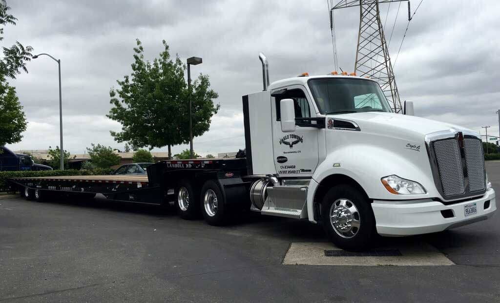 White Tow Truck — Lockouts in Sacramento, CA
