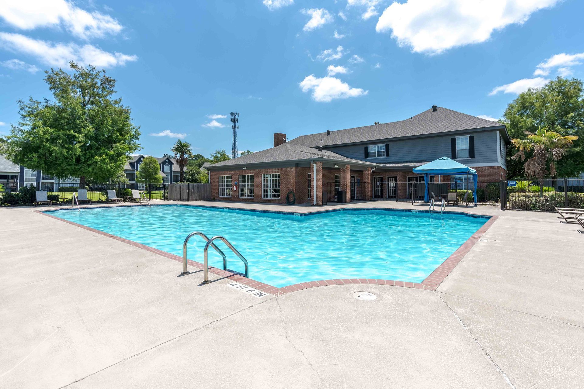Swimming pool at Pelican Pointe in Slidell, LA.