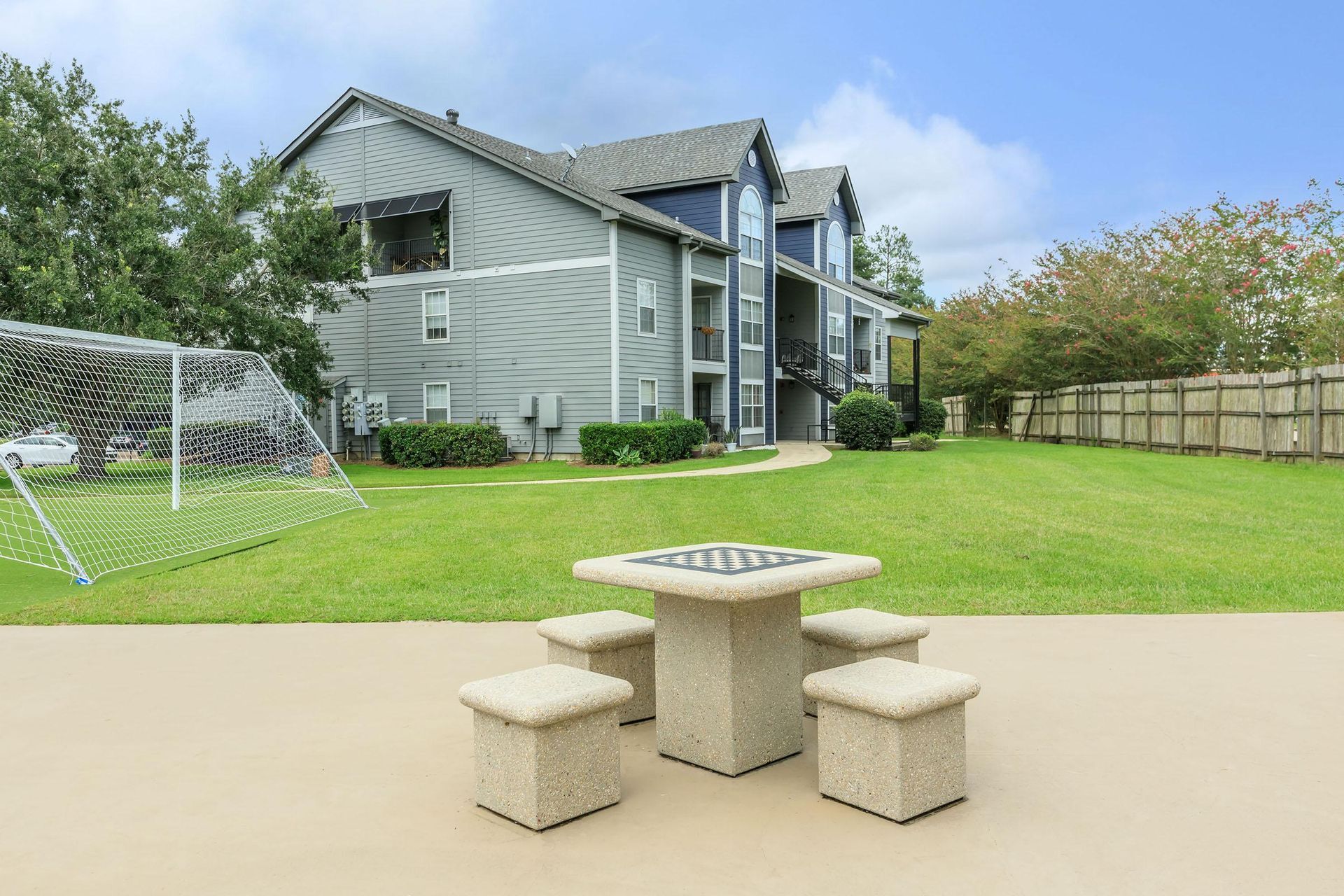 Outdoor seating at Pelican Pointe in Slidell, LA.